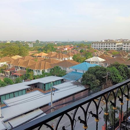 Seven Seas Condo Resort Beautiful Location Jomtien Beach Εξωτερικό φωτογραφία