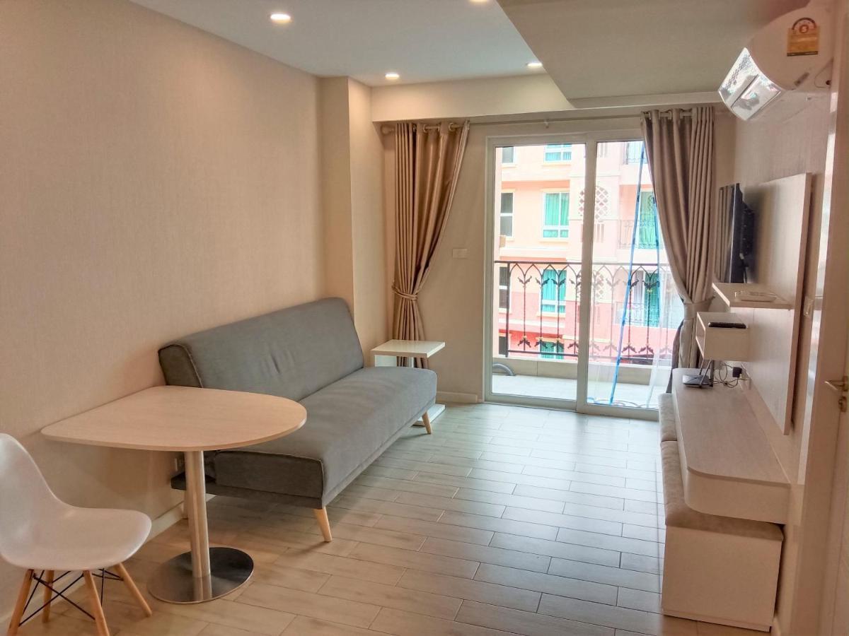 Seven Seas Condo Resort Beautiful Location Jomtien Beach Εξωτερικό φωτογραφία