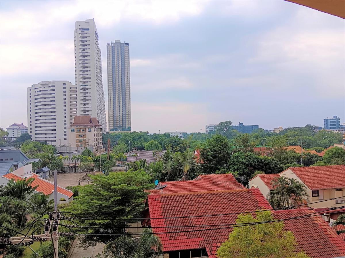 Seven Seas Condo Resort Beautiful Location Jomtien Beach Εξωτερικό φωτογραφία